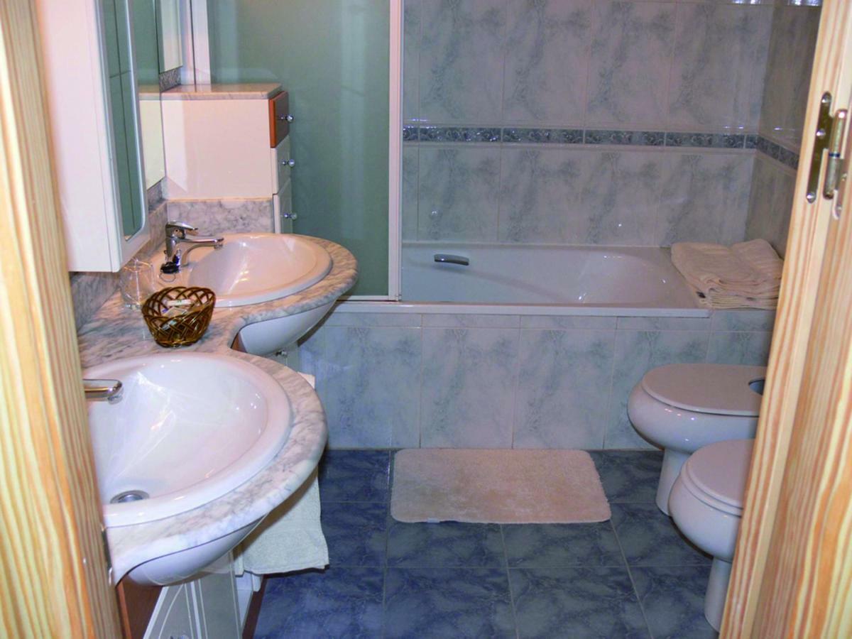 La Noguera Hotel Palomera Ngoại thất bức ảnh